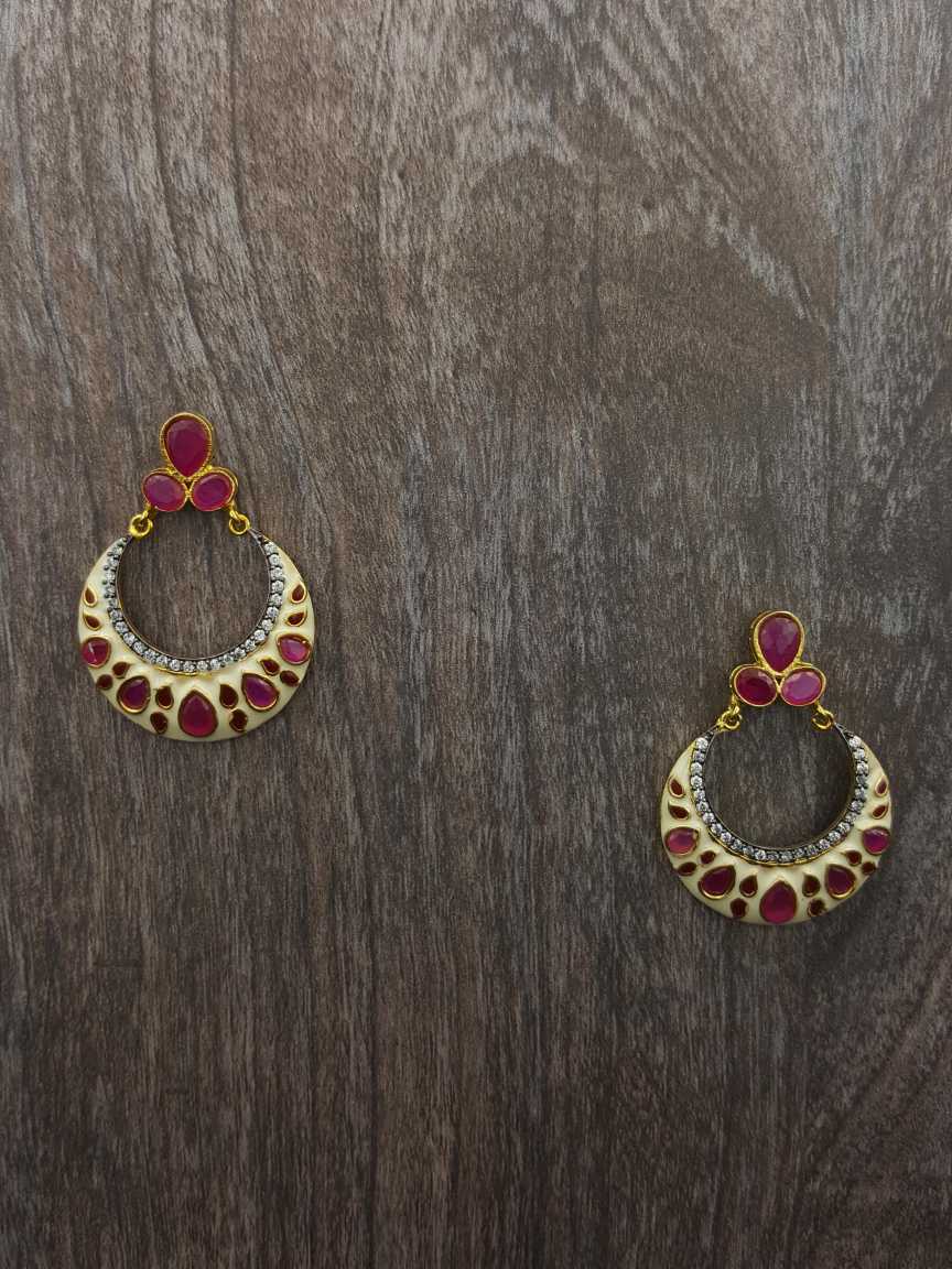 victorian-earring-ERVR20797RBWHHG