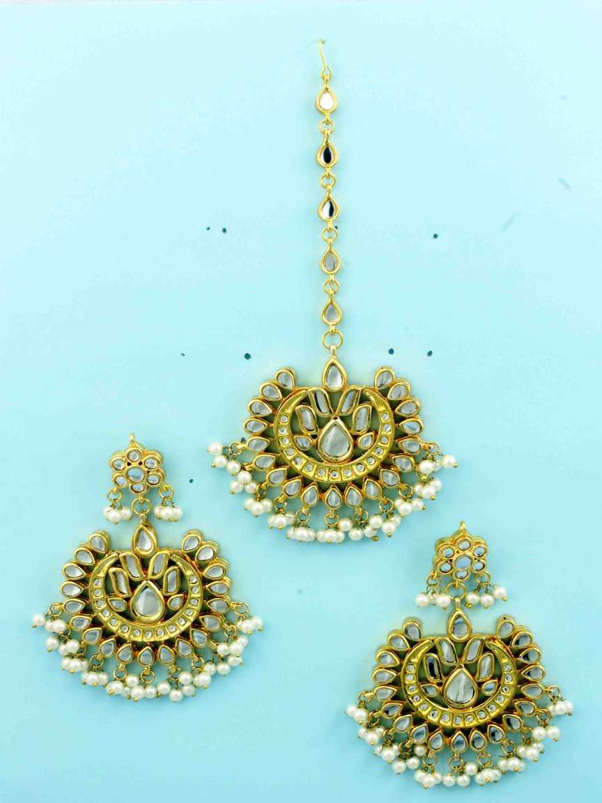 EARRINGS WITH TIKA in JADAU KUNDAN Style | Design - 16269