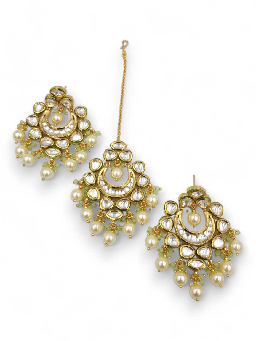 EARRINGS WITH TIKA in VILANDI KUNDAN Style | Design - 22791