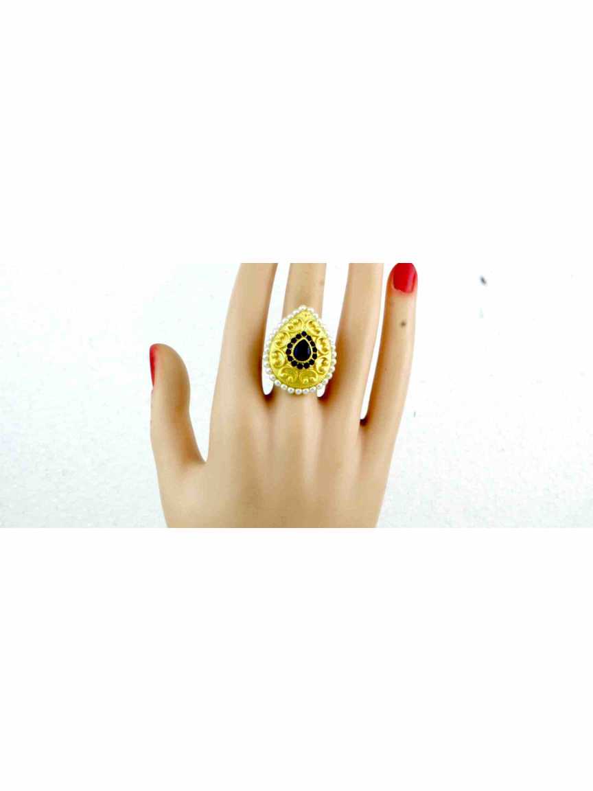 FINGER RING in CHECKERED POLKI Style | Design - 12981