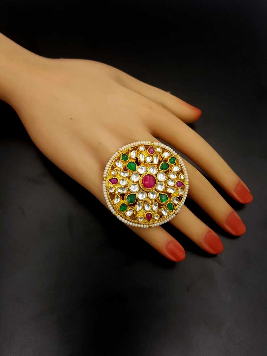kundan-finger_ring-FRKU19066GNRNHG