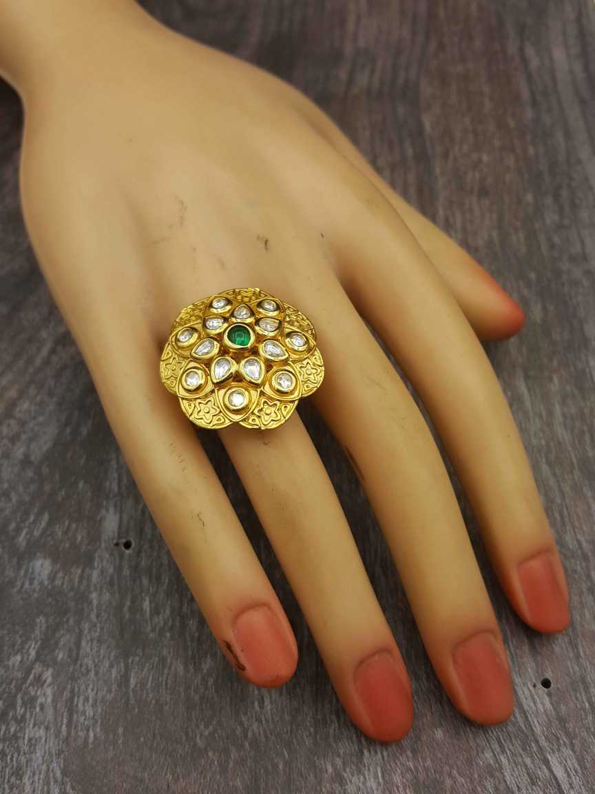 FINGER RING in VILANDI KUNDAN Style | Design - 20656