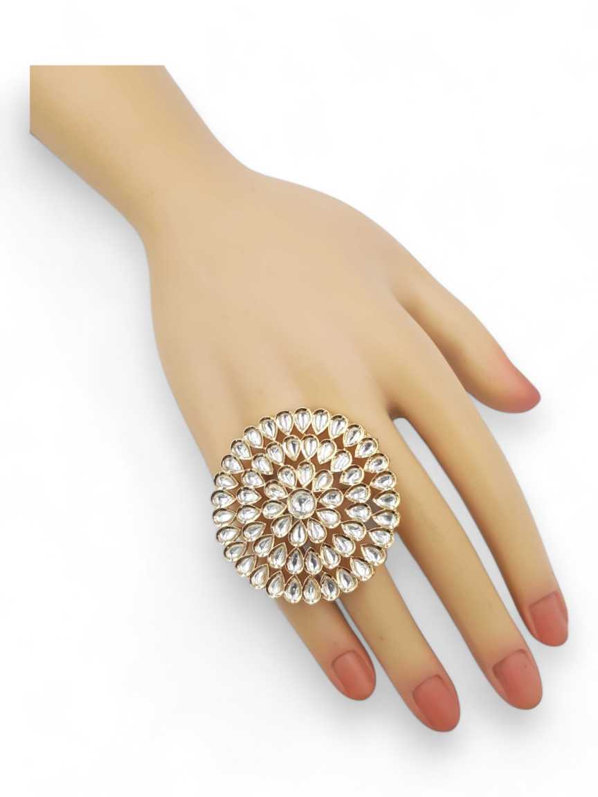FINGER RING in VILANDI KUNDAN Style | Design - 22289