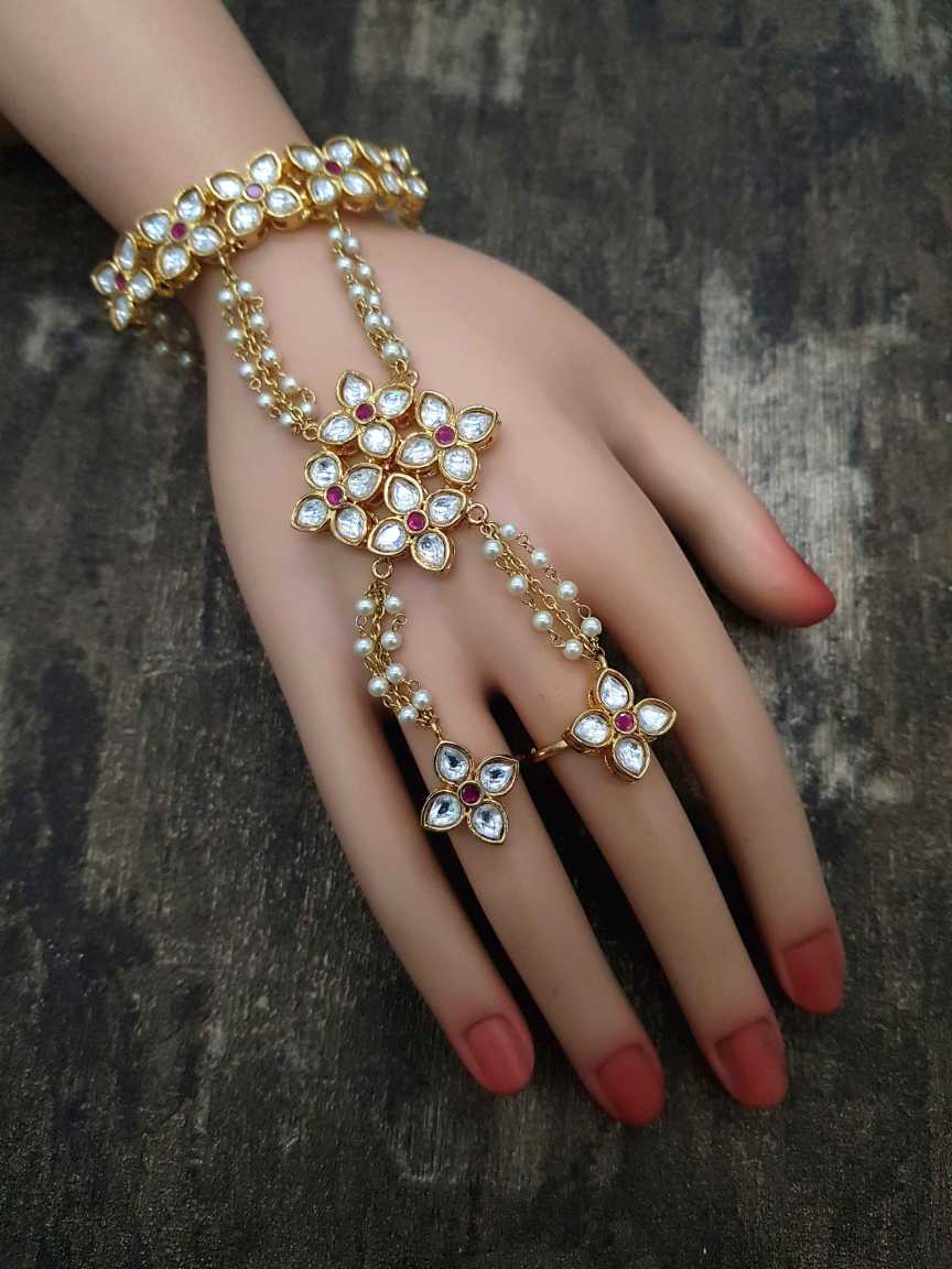 HAATH PANJA PHOOL in BOUTIQUE Style | Design - 21084