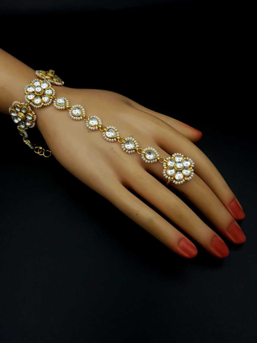HAATH PANJA PHOOL in JADAU KUNDAN Style | Design - 19497