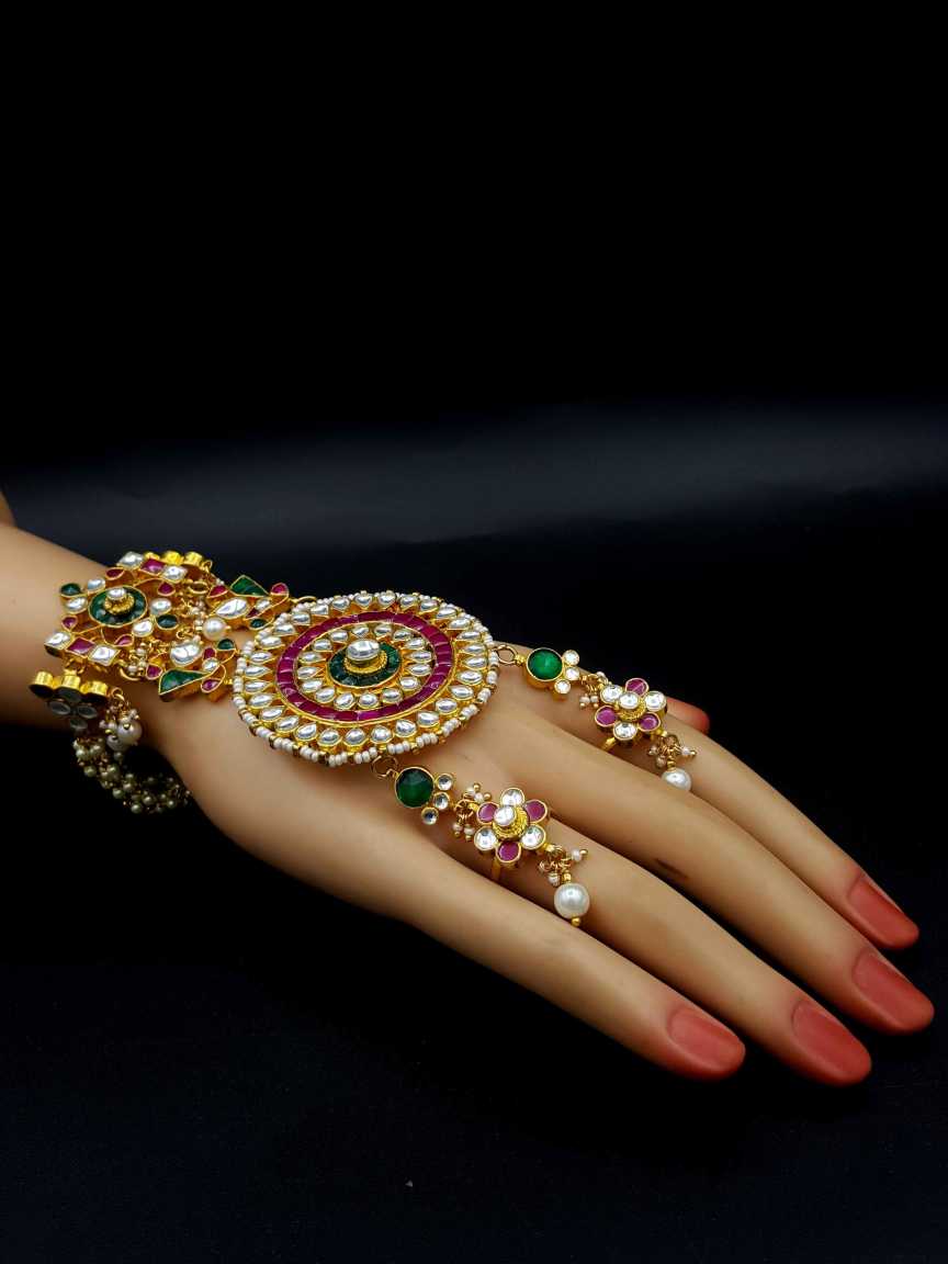 kundan-haath_paan-HPKU19973RNGNHG