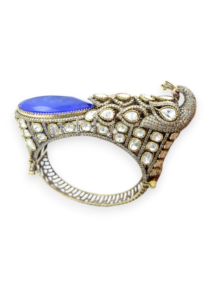 KADA IN BOUTIQUE STYLE | DESIGN - 23844