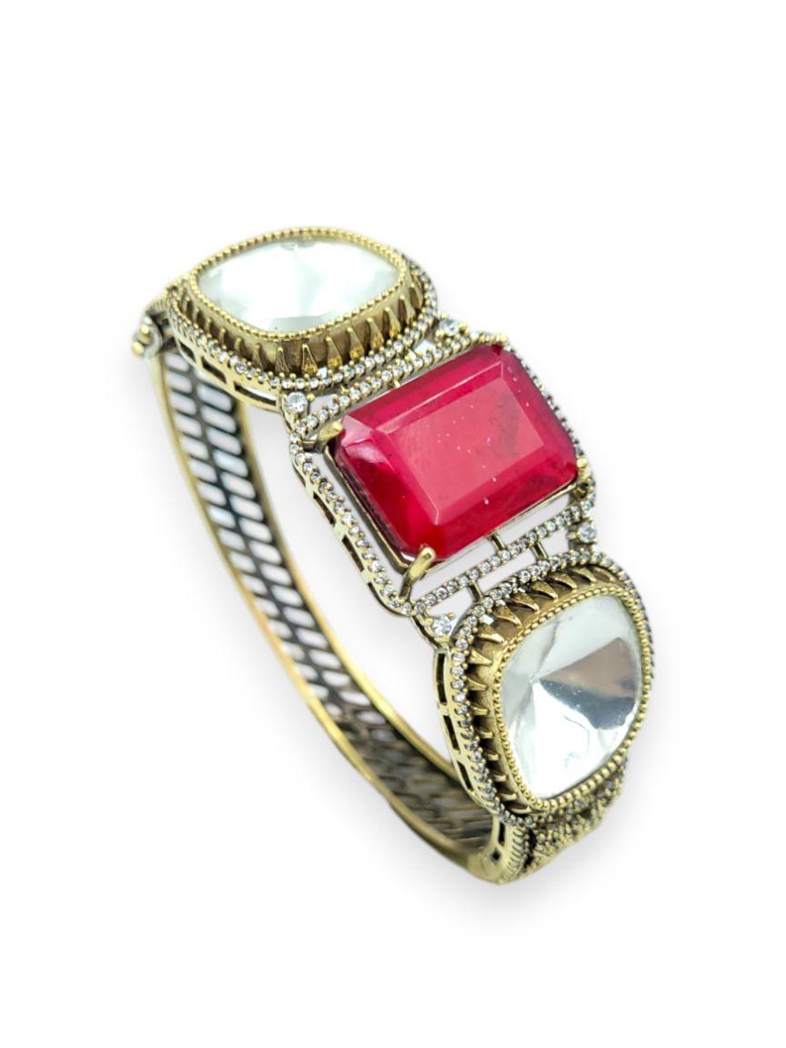KADA IN BOUTIQUE STYLE | DESIGN - 23845