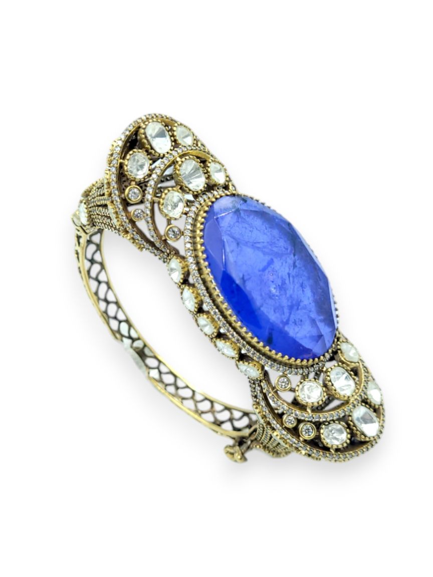 KADA IN BOUTIQUE STYLE | DESIGN - 23846