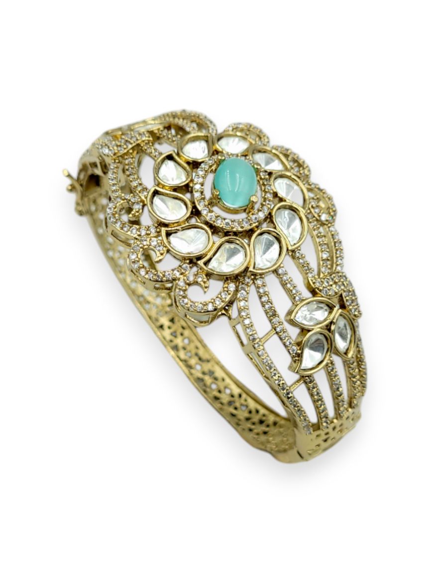 boutique-kada-KDBQ23938GMDG