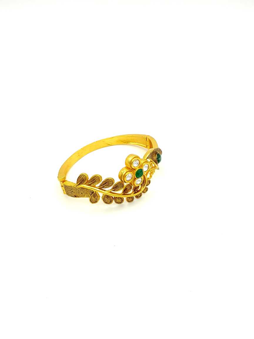 KADA in VILANDI KUNDAN Style | Design - 17761