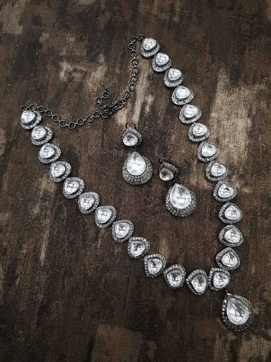 NECKLACE EARRING in BOUTIQUE Style | Design - 21083