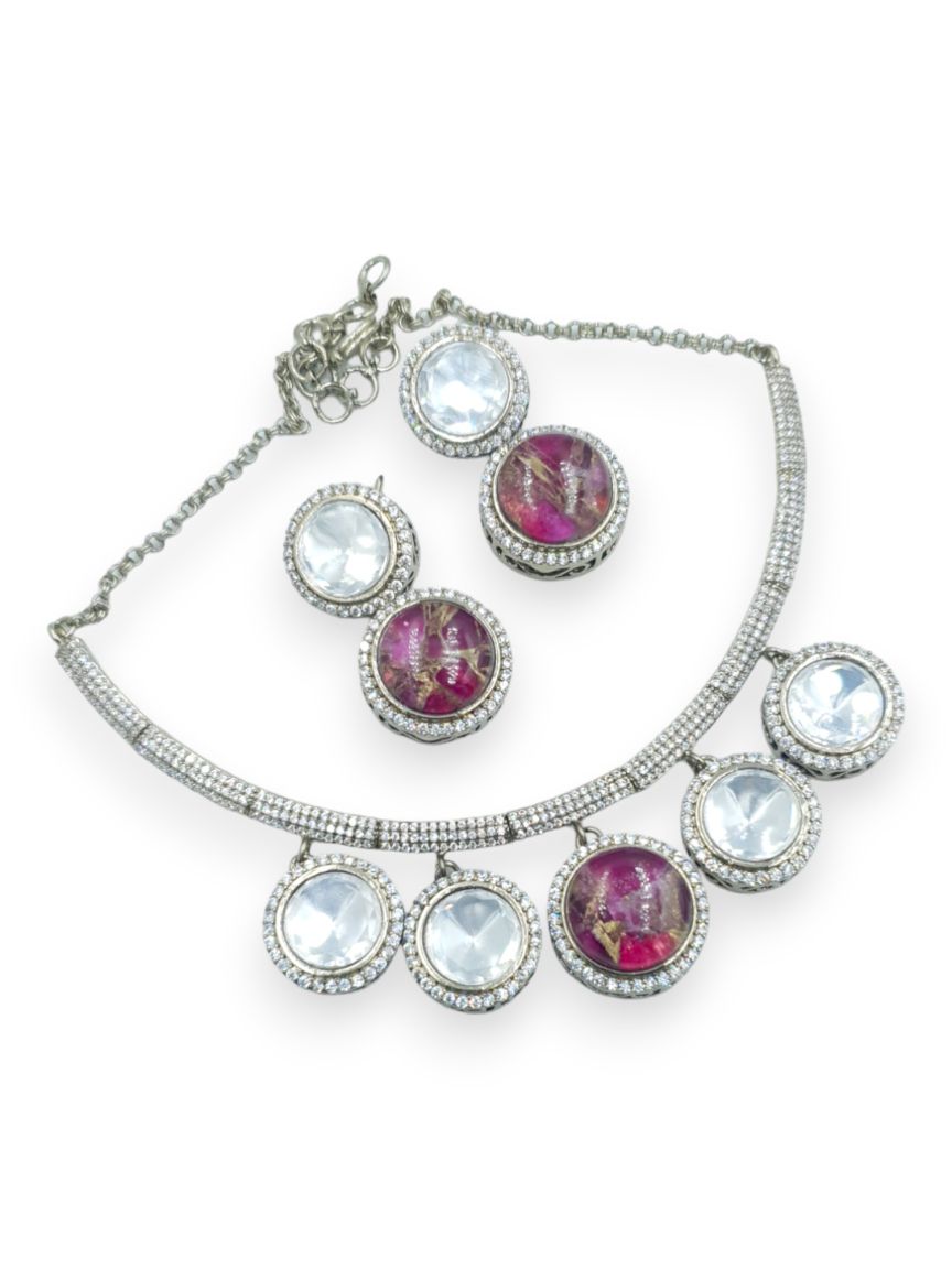NECKLACE EARRING IN BOUTIQUE STYLE | DESIGN - 23378