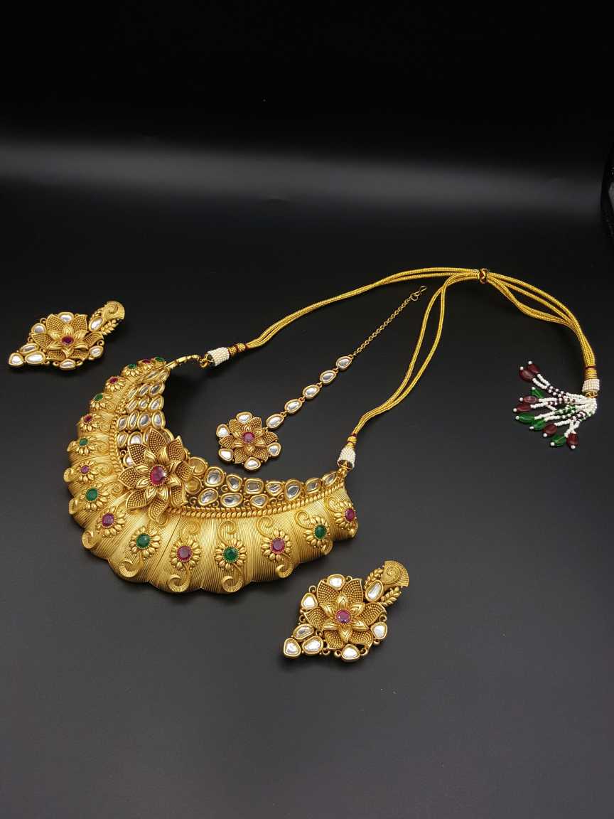 checkered_polki-necklace_earring-NLCK17794REGT