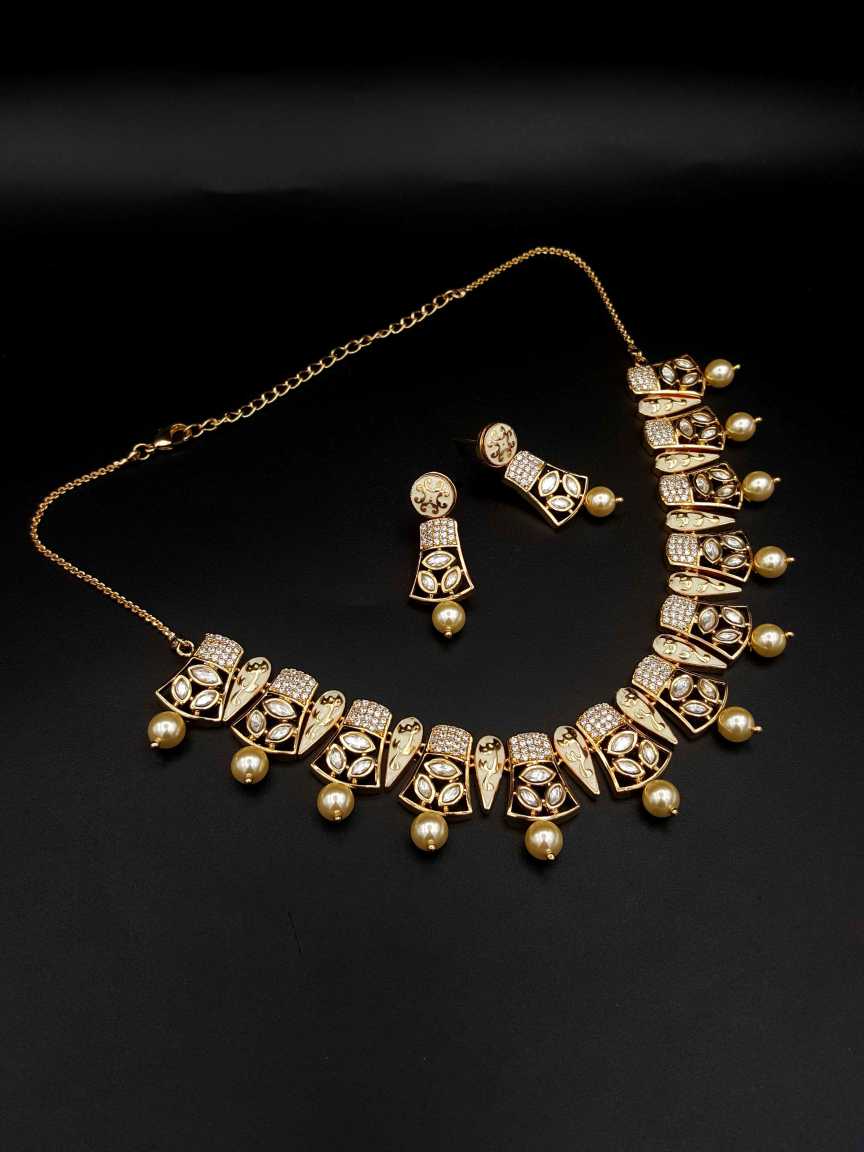 vilandi-necklace_earring-NLVL20528WHGR
