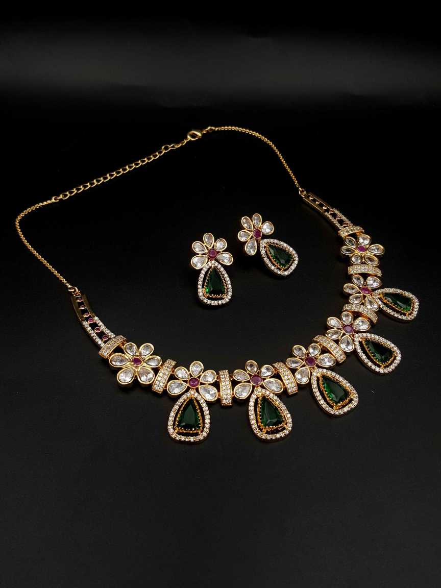 vilandi-necklace_earring-NLVL20531GNRNGR