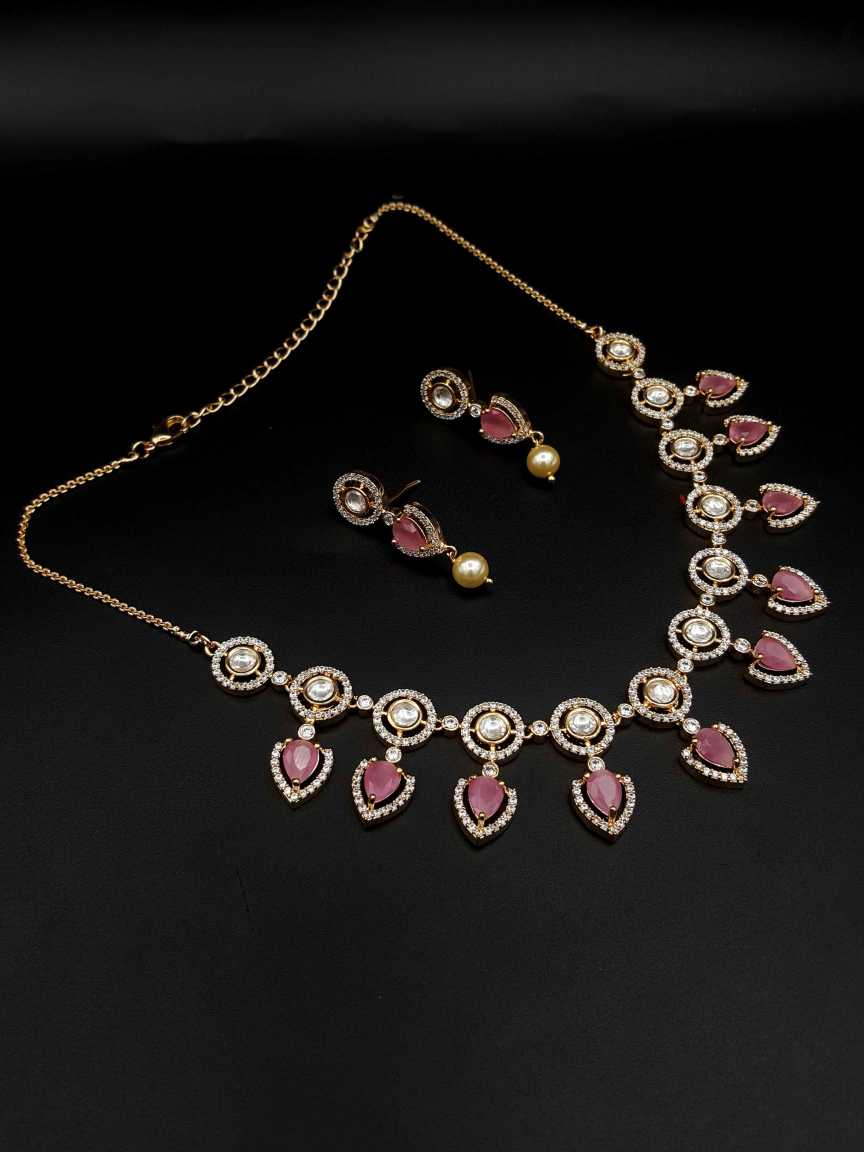 vilandi-necklace_earring-NLVL20535PKGR