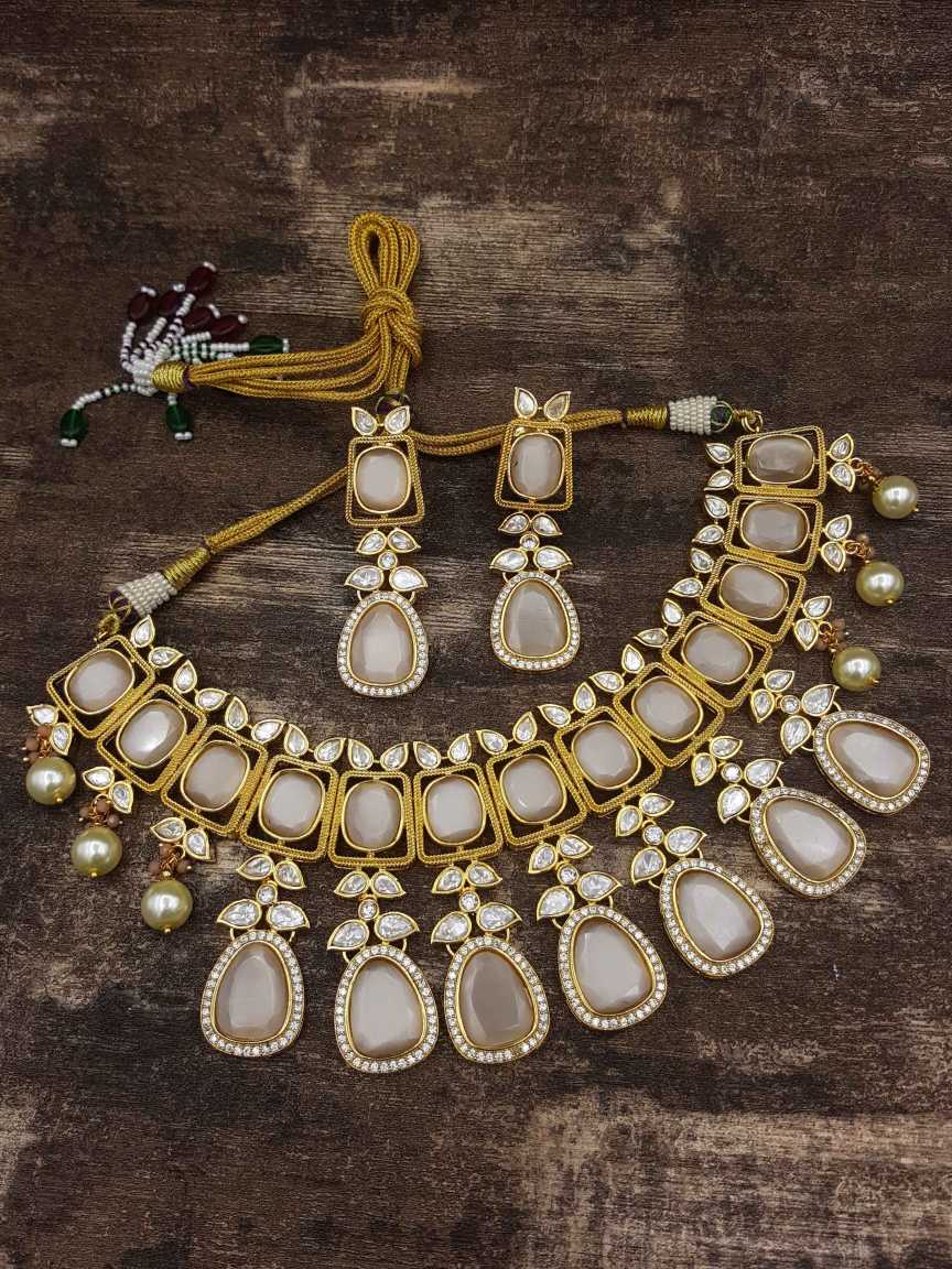 vilandi-necklace_earring-NLVL20897WHHG
