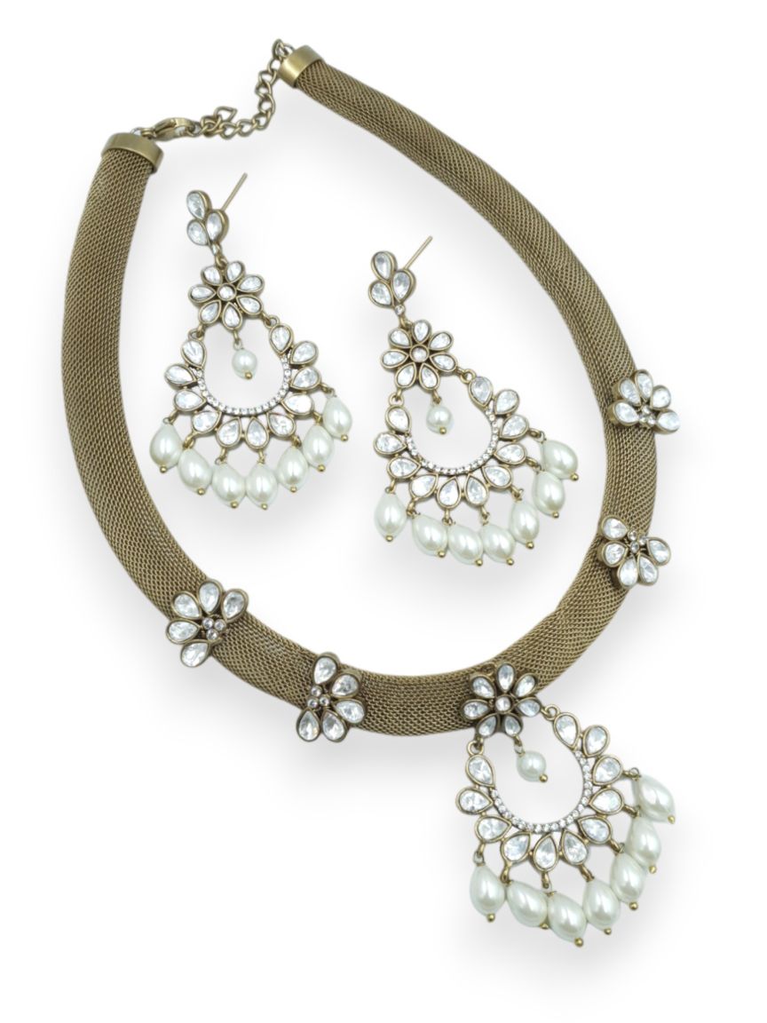 NECKLACE EARRING IN VILANDI KUNDAN STYLE | DESIGN - 23390