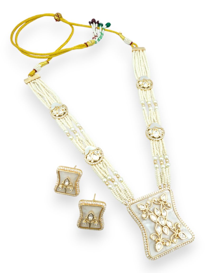 NECKLACE EARRING IN VILANDI KUNDAN STYLE | DESIGN - 24003