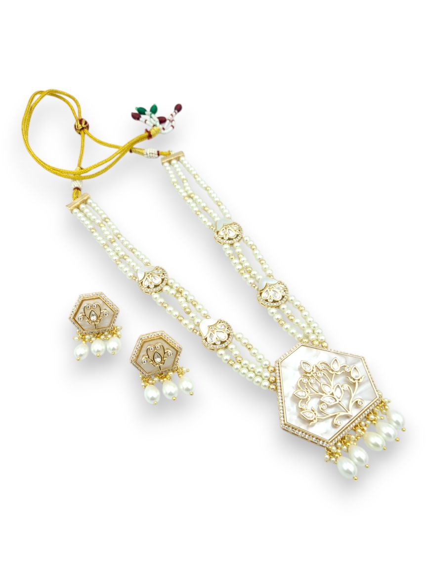 NECKLACE EARRING IN VILANDI KUNDAN STYLE | DESIGN - 24020