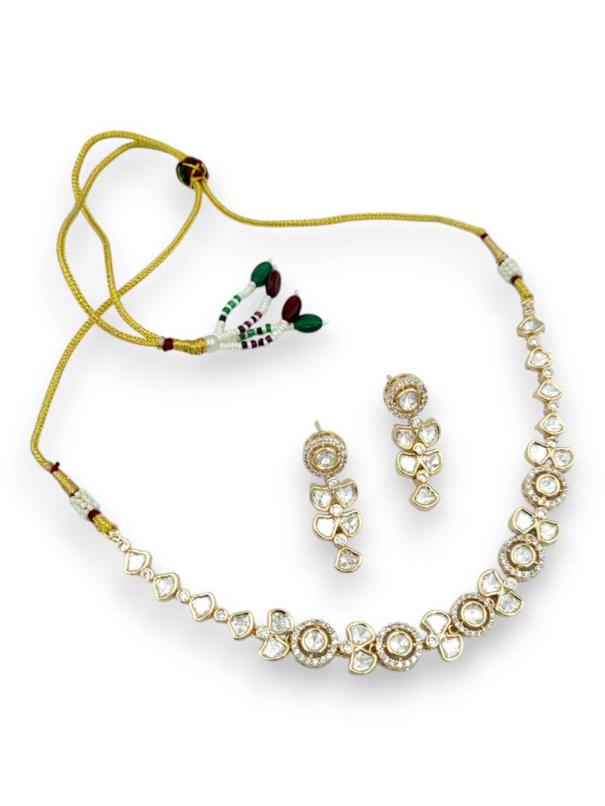 NECKLACE EARRING IN VILANDI KUNDAN STYLE | DESIGN - 24072