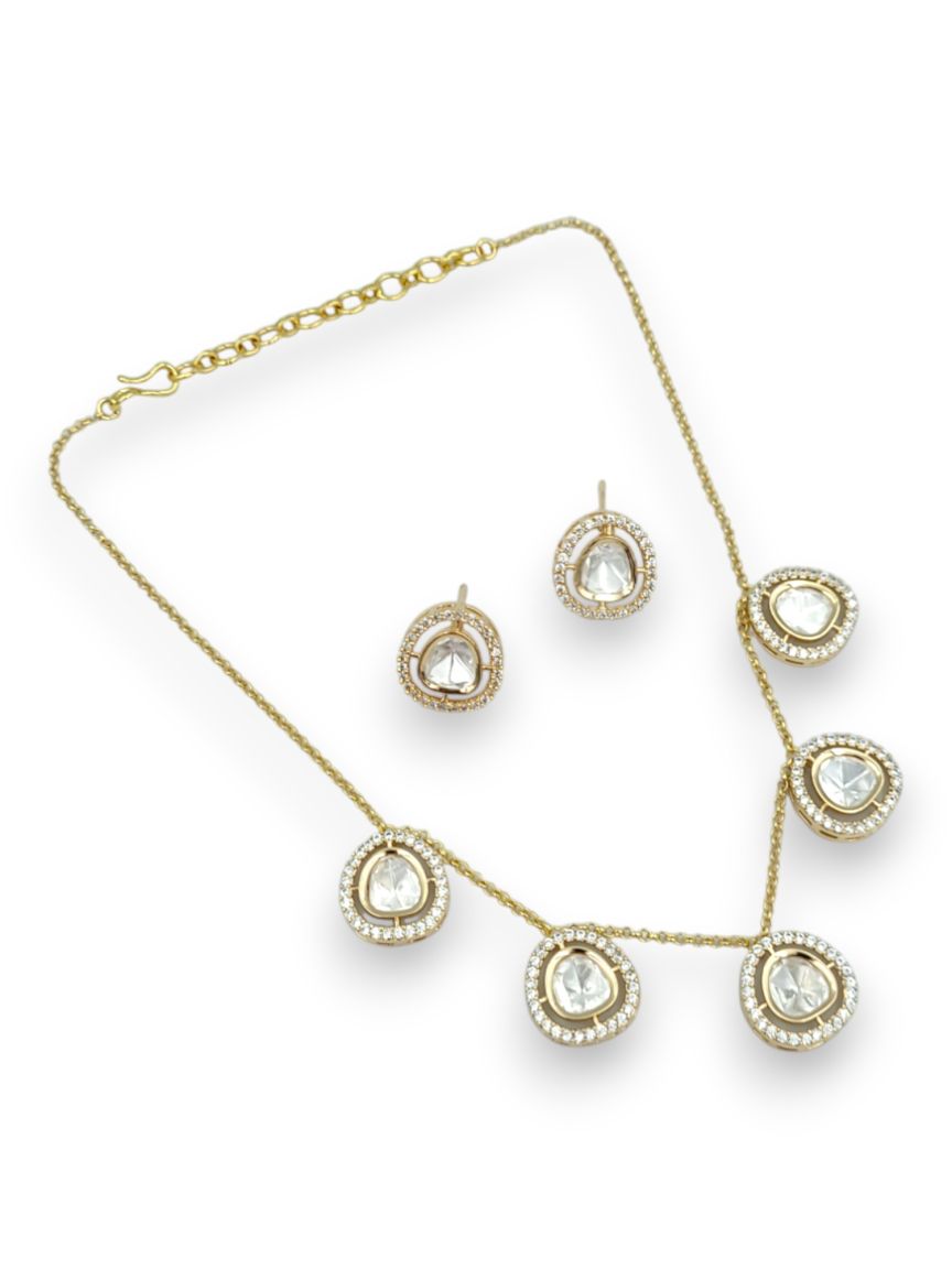 NECKLACE EARRING IN VILANDI KUNDAN STYLE | DESIGN - 24186