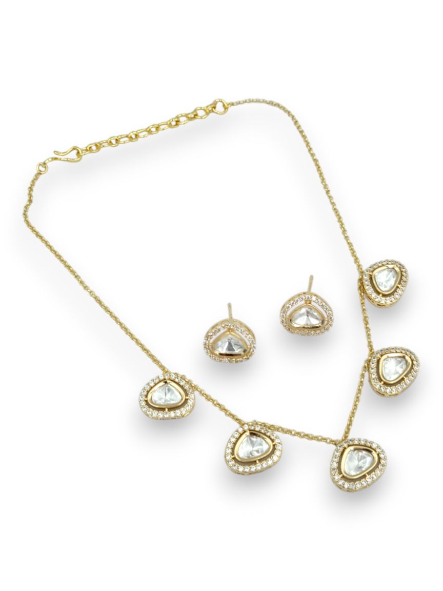 NECKLACE EARRING IN VILANDI KUNDAN STYLE | DESIGN - 24187