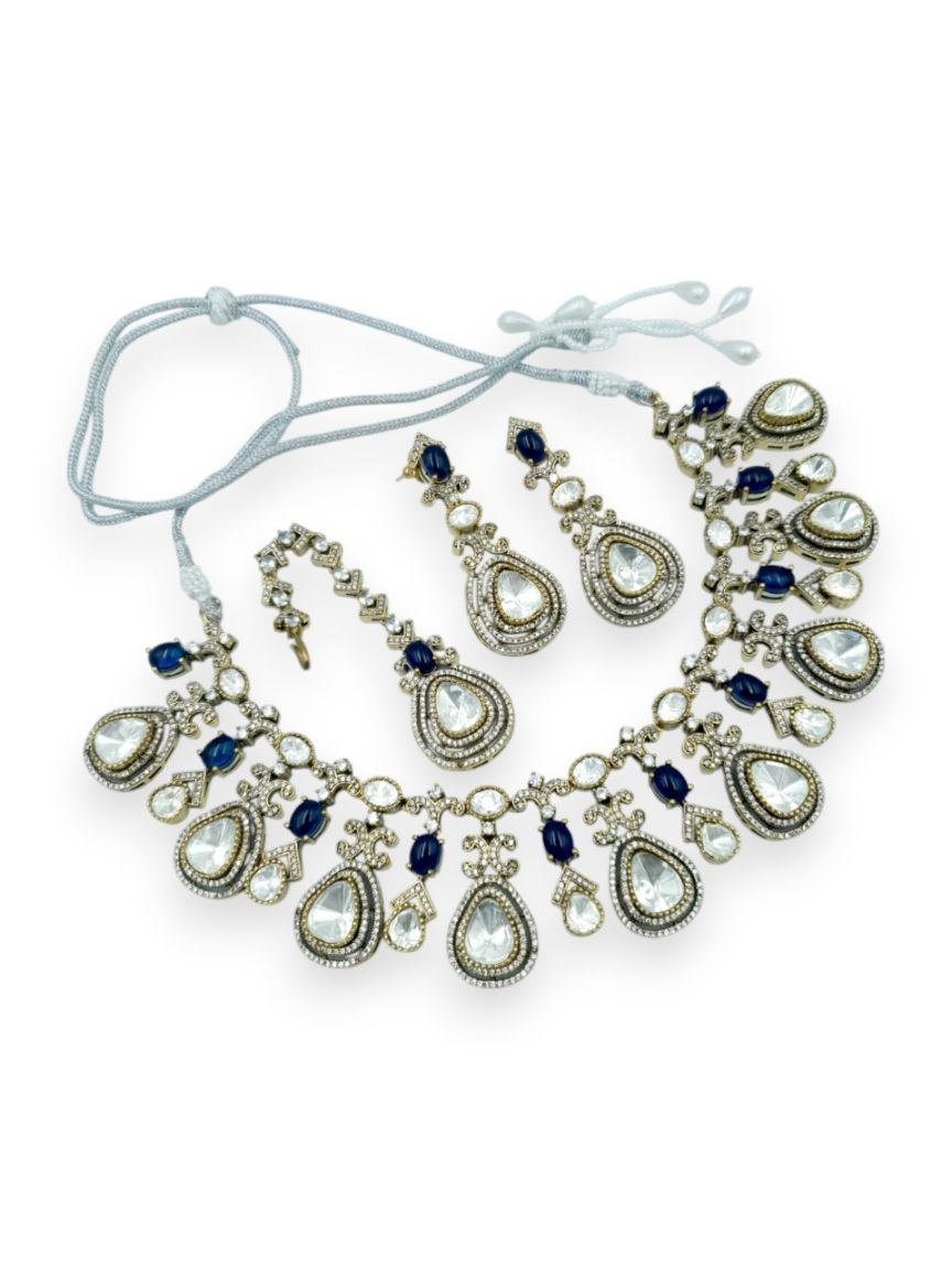boutique-necklace_er_tk-NTBQ23810BLDG