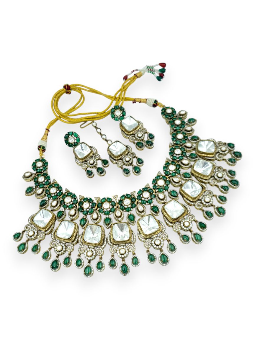 NECKLACE SET WITH MAANG TIKA IN BOUTIQUE STYLE | DESIGN - 23977