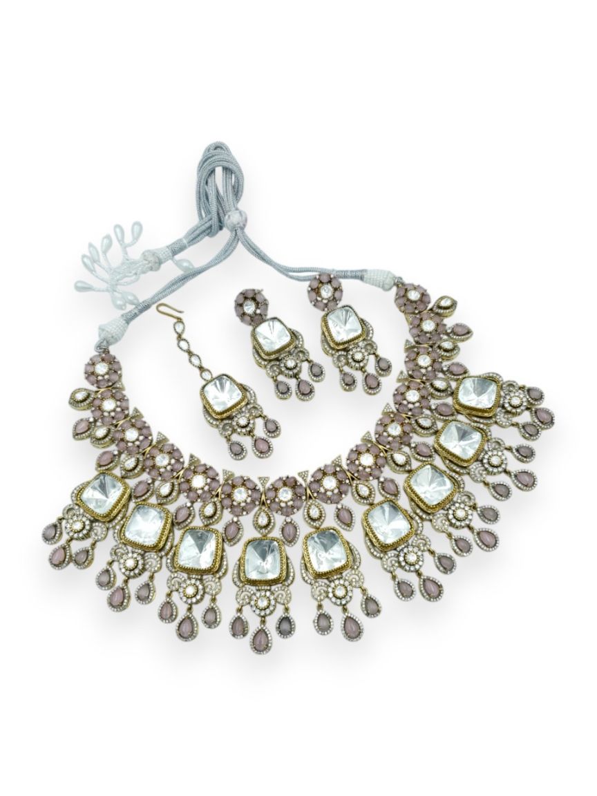 boutique-necklace_er_tk-NTBQ23977PKDG