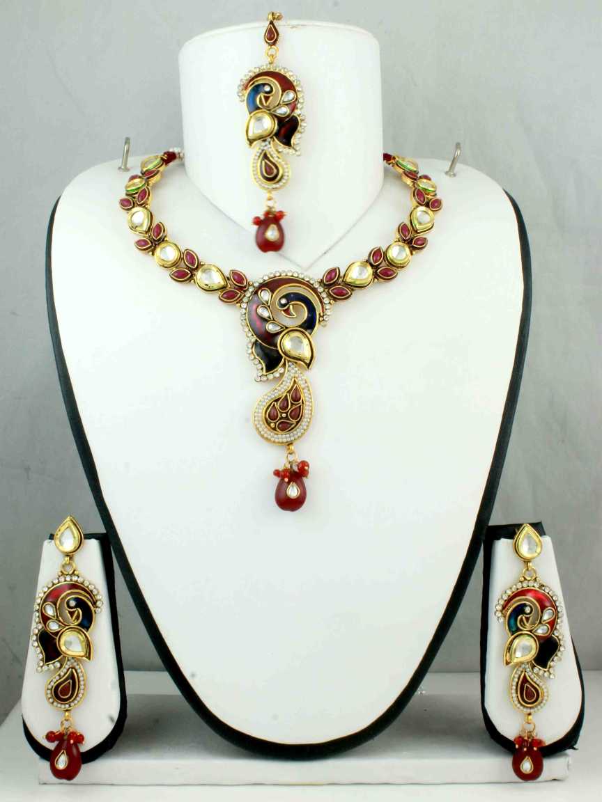 NECKLACE SET WITH MAANG TIKA in CHECKERED POLKI Style | Design - 10696