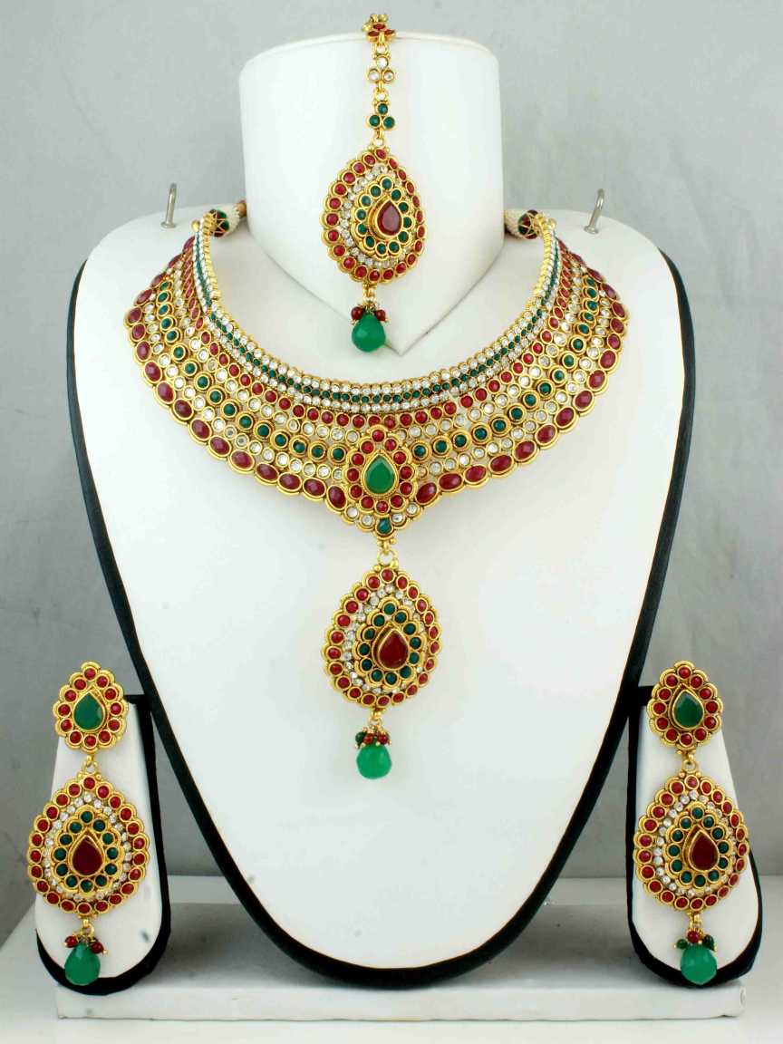 NECKLACE SET WITH MAANG TIKA in CHECKERED POLKI Style | Design - 10699