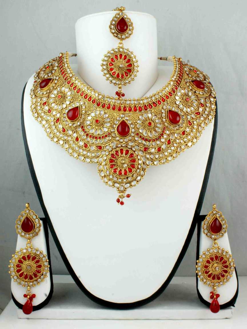 NECKLACE SET WITH MAANG TIKA in CHECKERED POLKI Style | Design - 10711