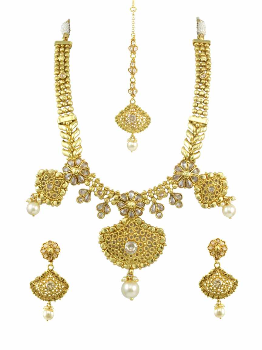 NECKLACE SET WITH MAANG TIKA in CHECKERED POLKI Style | Design - 13699