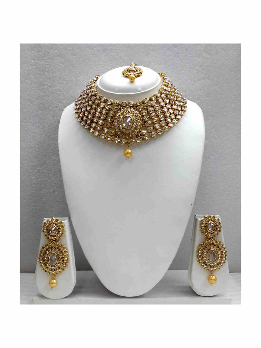 NECKLACE SET WITH MAANG TIKA in CHECKERED POLKI Style | Design - 13700