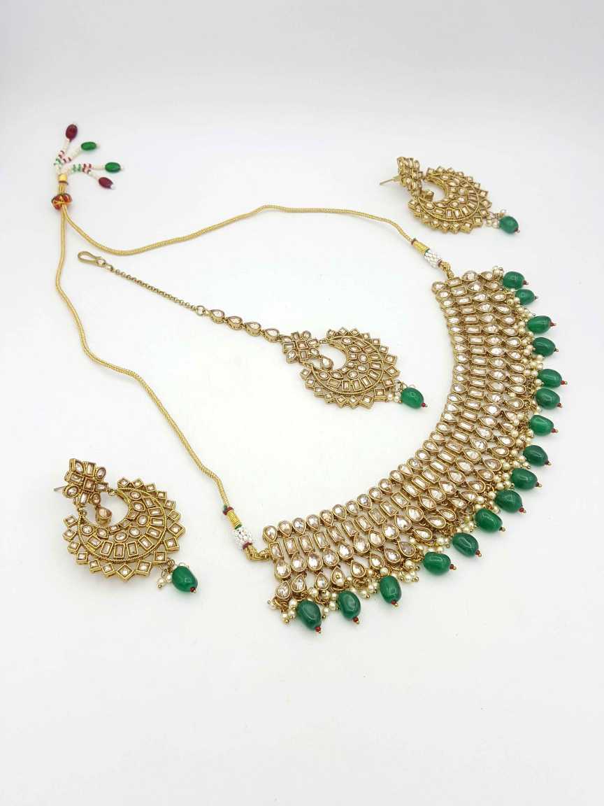 NECKLACE SET WITH MAANG TIKA in CHECKERED POLKI Style | Design - 19076