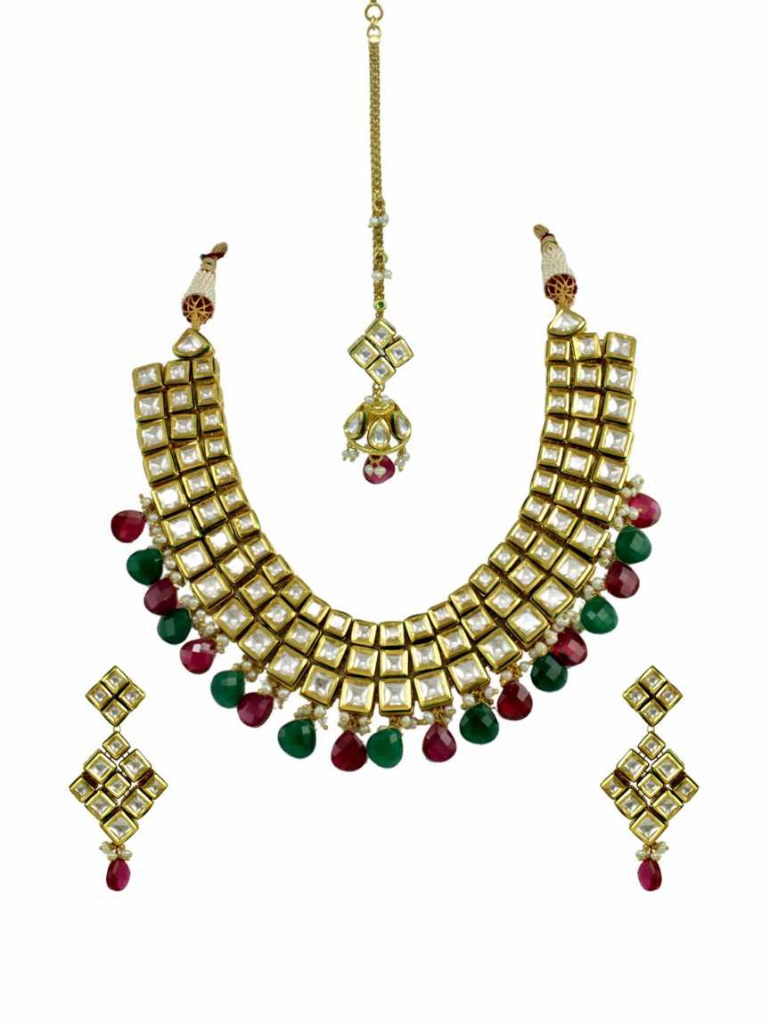 NECKLACE SET WITH MAANG TIKA in VILANDI KUNDAN Style | Design - 11607