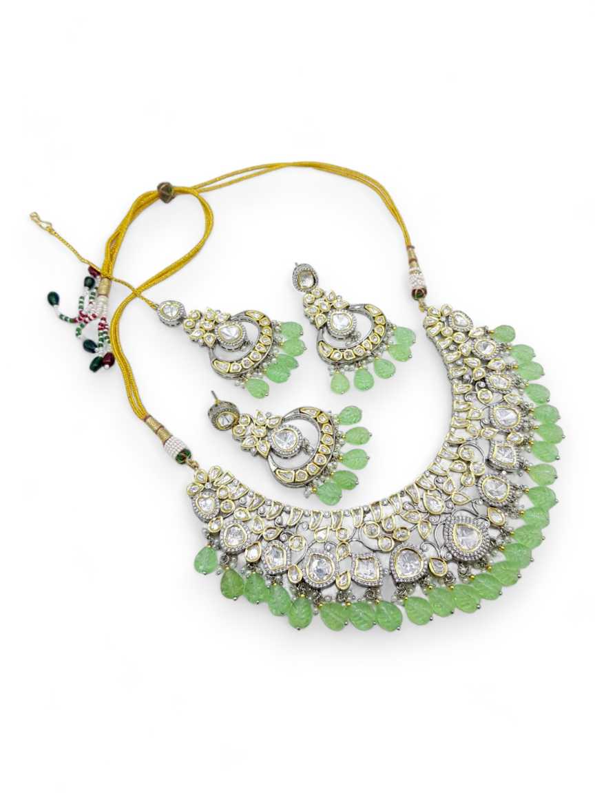 vilandi-necklace_er_tk-NTVL21723GMVC