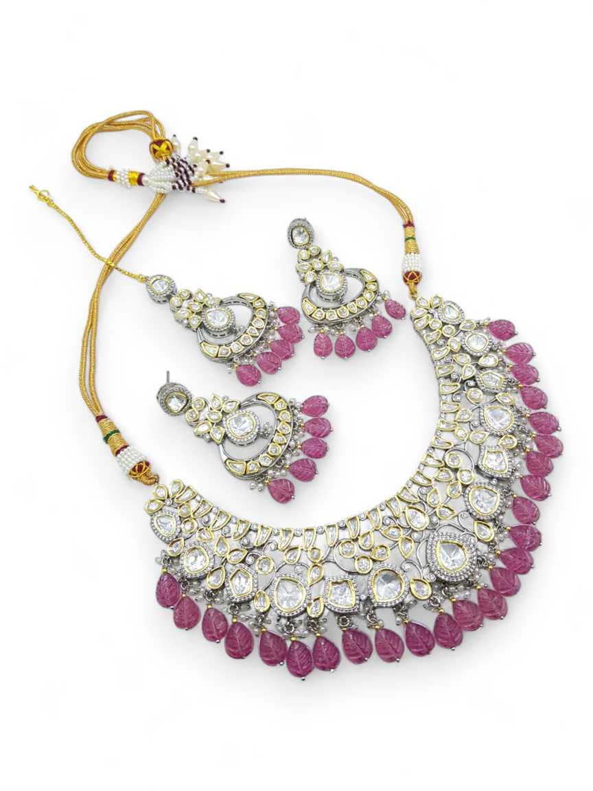 vilandi-necklace_er_tk-NTVL21723RNVC