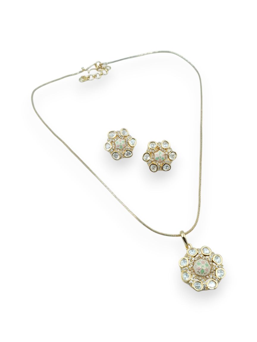 meenakari-pendant_er_ch-PCME23830GMPKHG