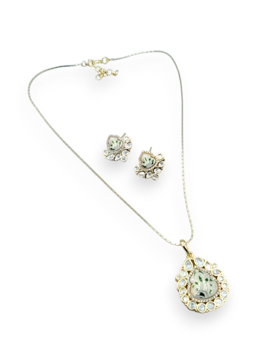 meenakari-pendant_er_ch-PCME23832GNHG