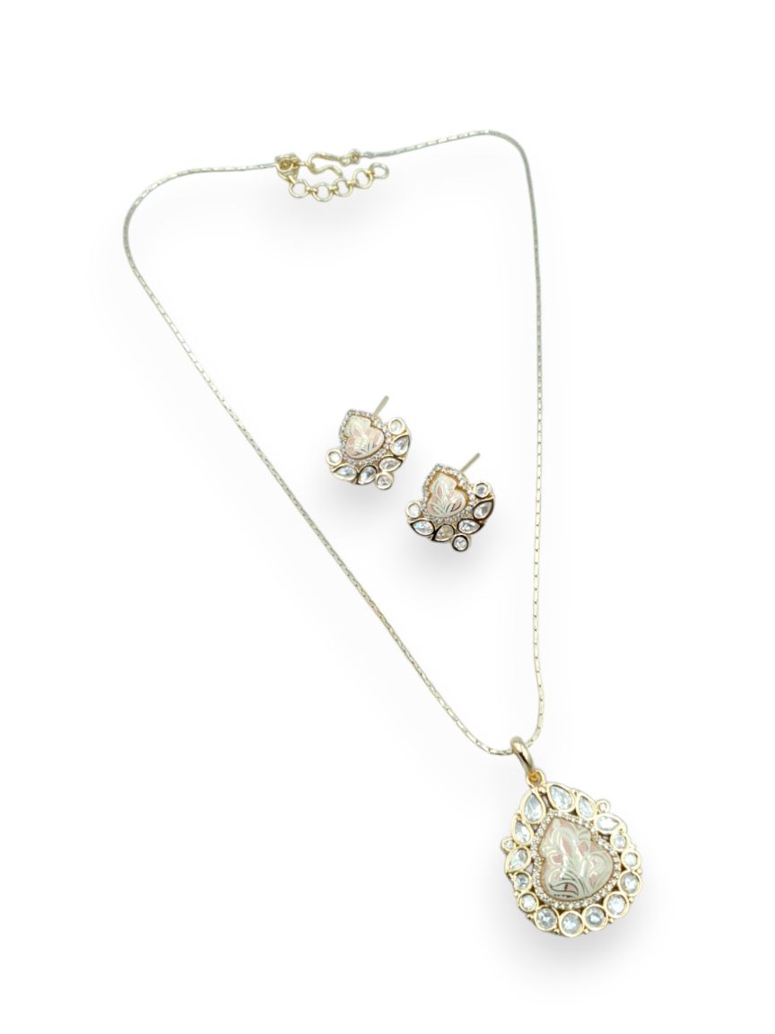 meenakari-pendant_er_ch-PCME23832PKHG
