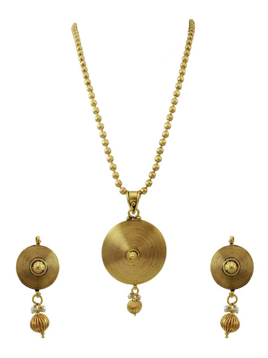 PENDANT SET WITH CHAIN in GOLD Style | Design - 10872