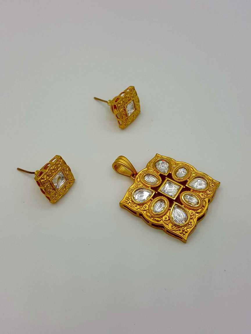 PENDANT EARRING in VILANDI KUNDAN Style | Design - 17528
