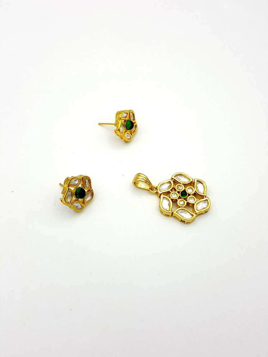 PENDANT EARRING in VILANDI KUNDAN Style | Design - 17619