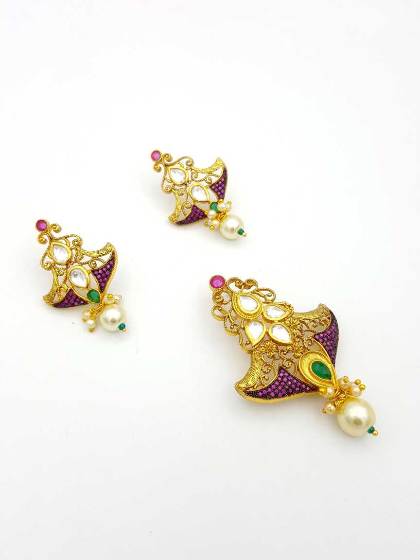 PENDANT EARRING in VILANDI KUNDAN Style | Design - 17851