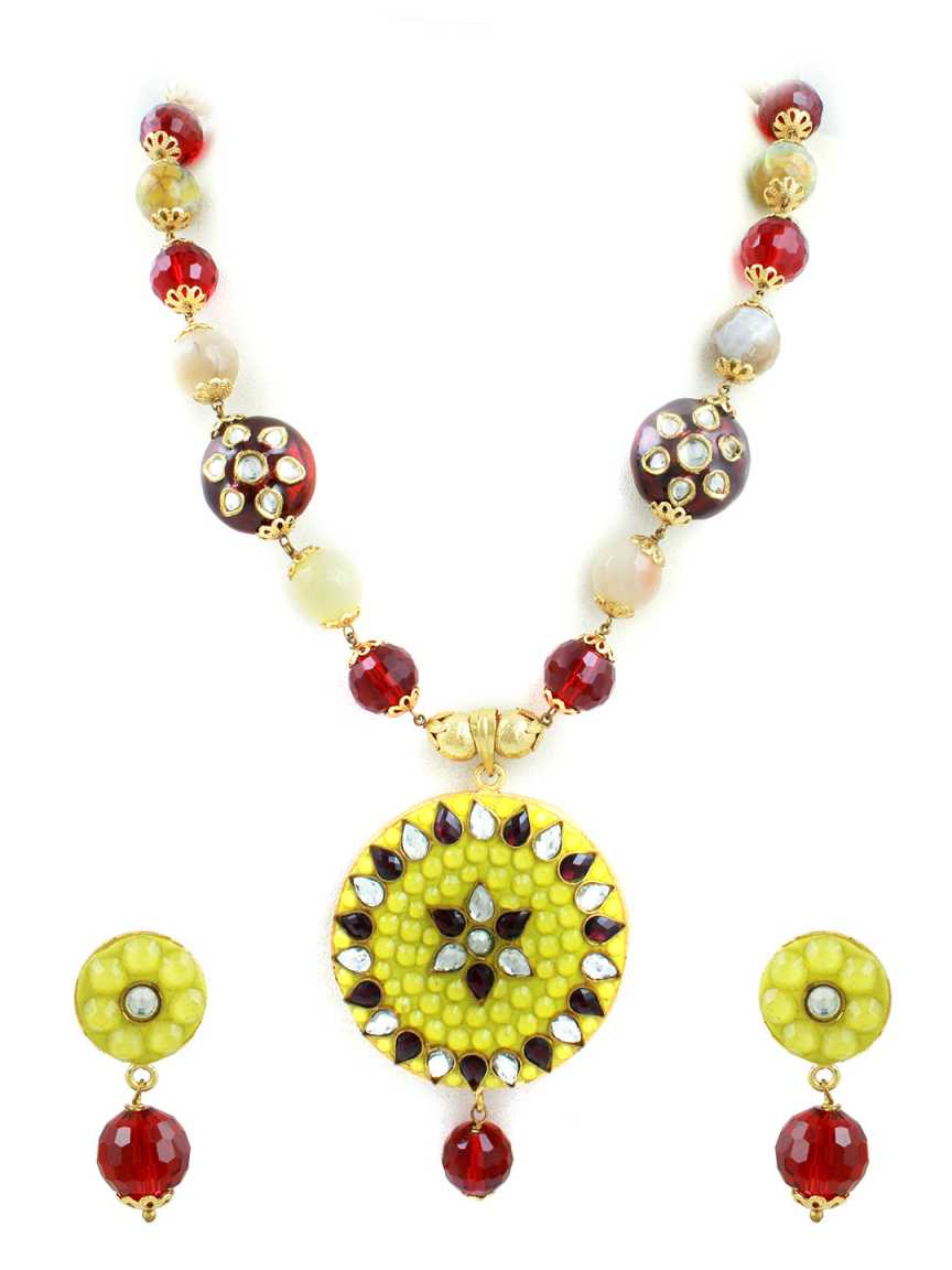 checkered_polki-pendant_er_mala-PMCK10862YLRDHG