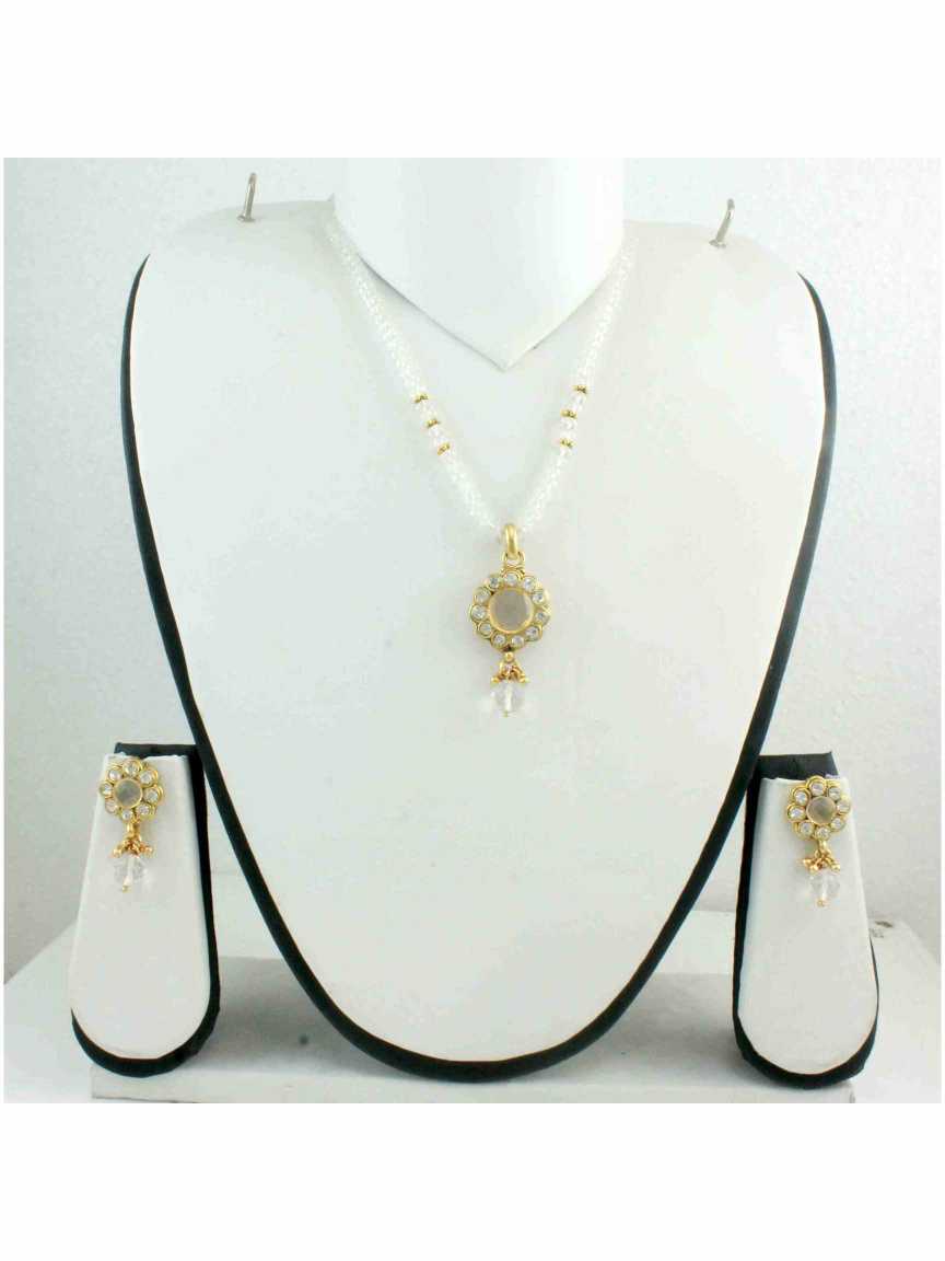 checkered_polki-pendant_er_mala-PMCK10935CLHG