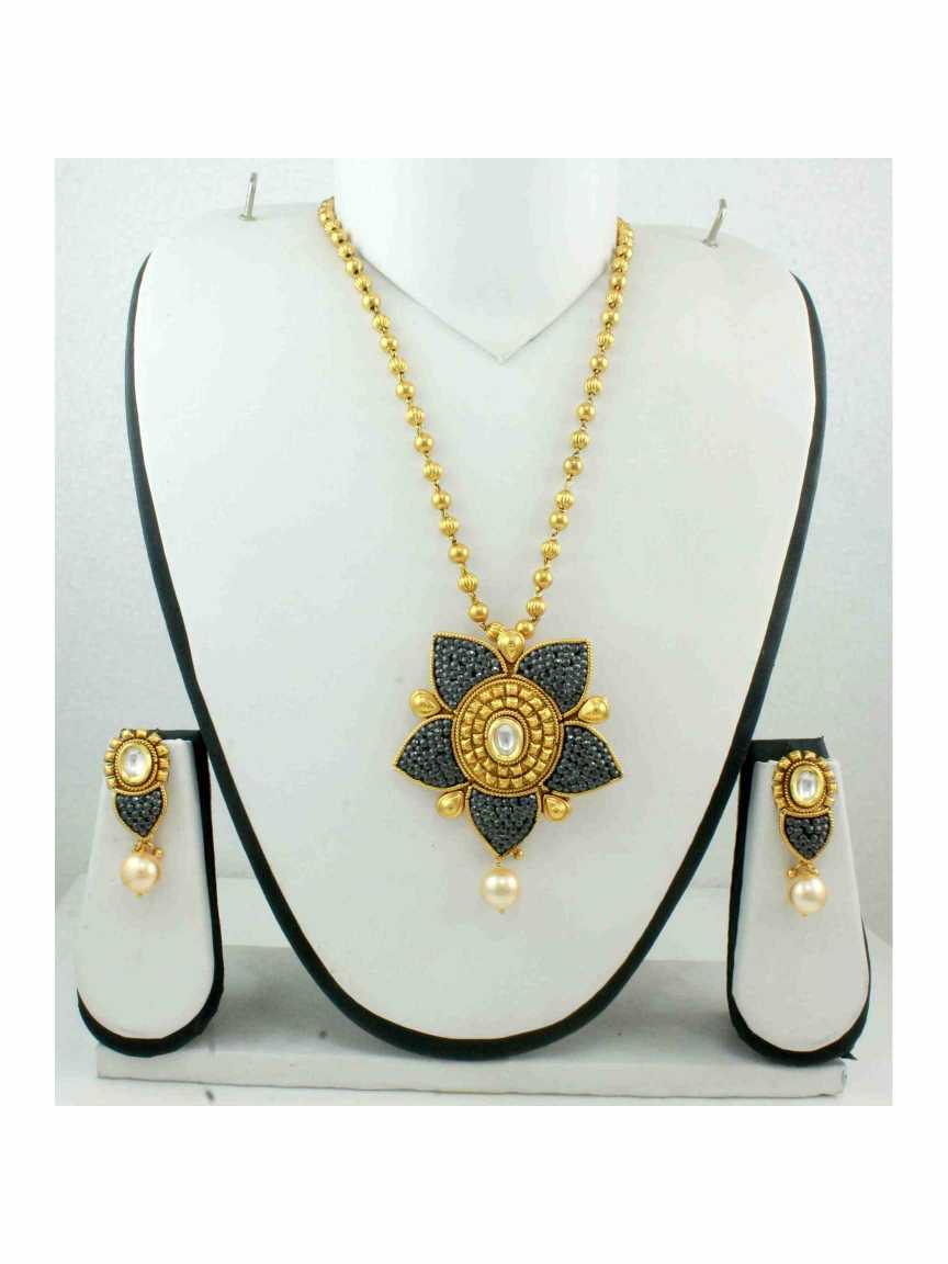 LONG NECKLACE SET WITH PENDANT IN CHECKERED POLKI STYLE | DESIGN - 11065
